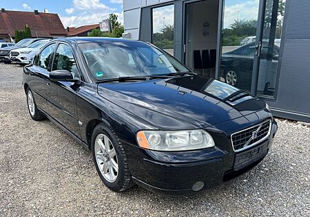 Volvo S60 Lim. D5 Momentum/AHK/NAVI/8xALU