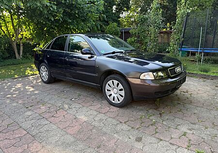 Audi A4 B5 2.8 V6 Auto -
