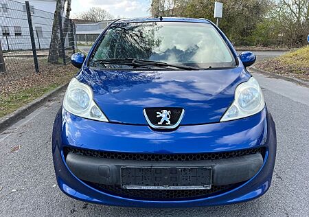 Peugeot 107 *Klimaanlage*Allwetterreifen*El.Fenster*5Tür