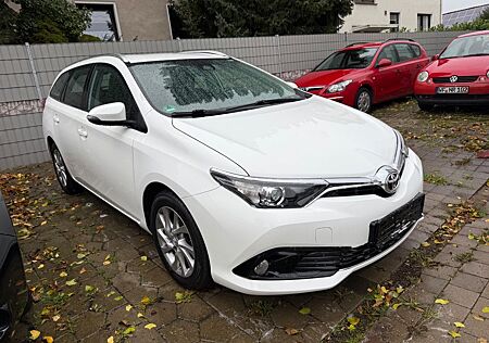 Toyota Auris gebraucht kaufen Toyota Auris Touring Sports Comfort