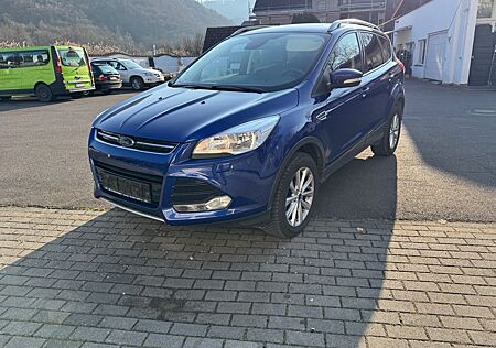 Ford Kuga 2,0 TDCi 4x4 110kW Individual PowerShif...