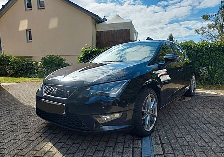 Seat Leon 150PS (TÜVneu+8fach Ber.+Shz+LED+Leder