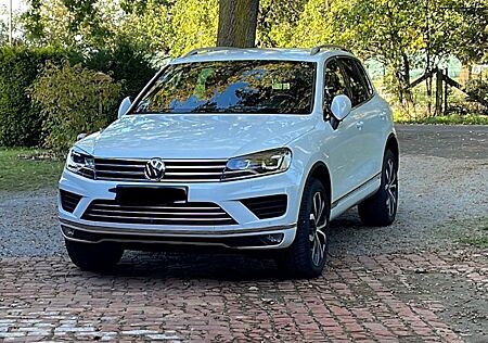 VW Touareg Volkswagen 3.0 V6 TDI SCR Tiptr. Exclusive Excl...