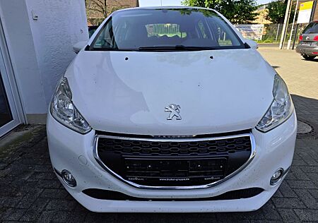 Peugeot 208 Active 1,6 HDI,Navi,Klima,Temp