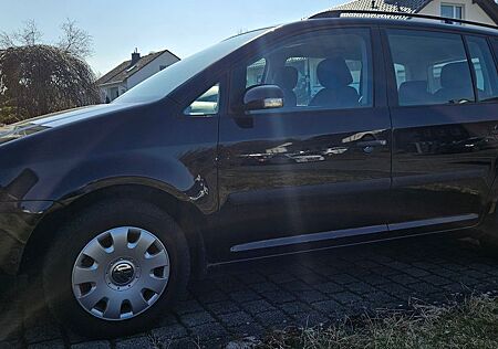VW Touran Volkswagen 1.9 TDI schwarz
