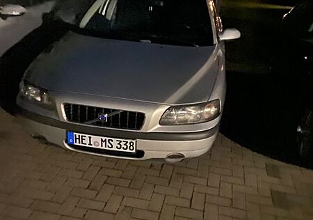 Volvo S60 2.4 - Benzin. Fahrbereit.