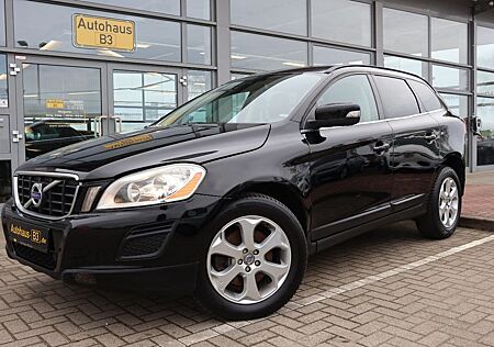 Volvo XC 60 XC60 2.4 D5 Moment. AWD/AC/Leder/SHZ/Wi Paket