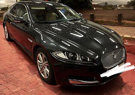 Jaguar XF 2.2 L Diesel