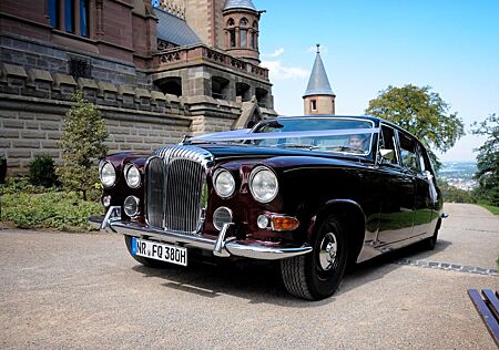 Jaguar Daimler DS420