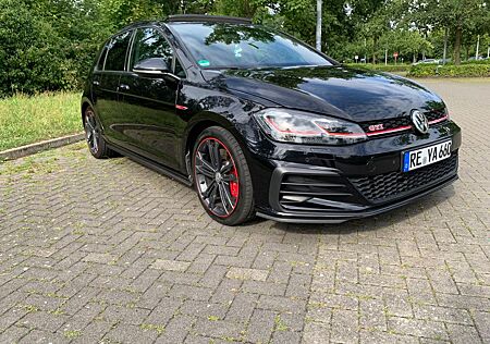 VW Golf Volkswagen 2.0 TSI DSG GTI Performance GTI Performance