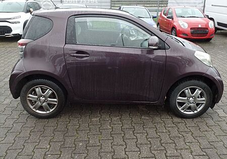 Toyota iQ + |TÜV NEU, Inspektion NEU