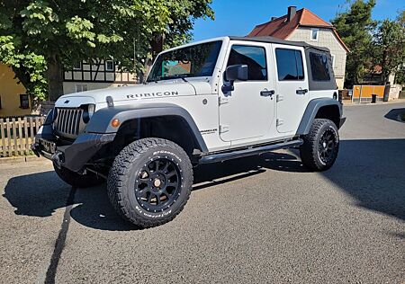 Jeep Wrangler 2,8 RUBICON UMBAU/HÖHER WENIG KILOMETER