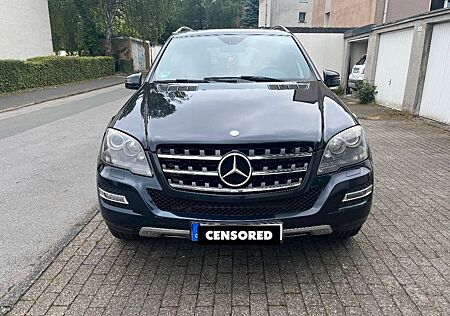 Mercedes-Benz ML 300 CDI 4MATIC BlueEFF. Grand Edition Gra...