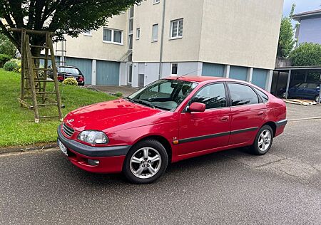 Toyota Avensis 1.8 Selektion
