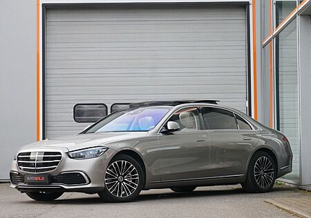 Mercedes-Benz S 580 e Long L Pano/Business class seats/Table
