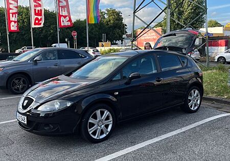 Seat Leon 1.6 Stylance sehr gepflegt und sauber