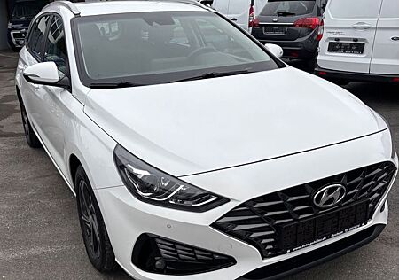 Hyundai i30 cw Trend Mild-Hybrid