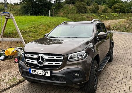 Mercedes-Benz X 250