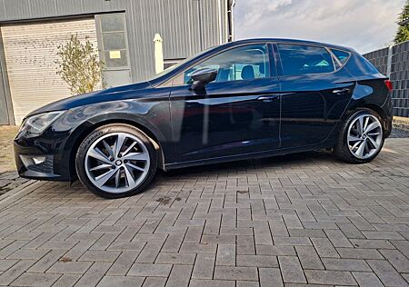 Seat Leon FR 1 Hd-Lückenlos Scheckheft LED 8-Alu 18