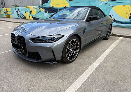 BMW M4 Competition M xDrive Cabrio Competition9km