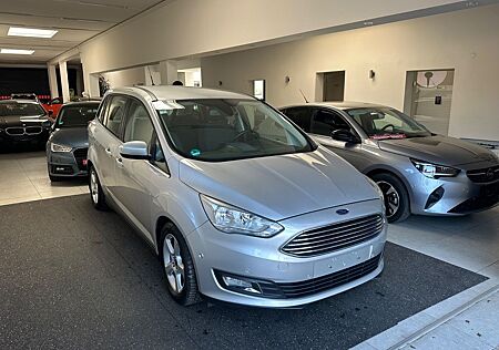 Ford Grand C-Max Titanium * Behindertenge