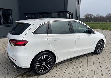 Mercedes-Benz B 180 7G-DCT/ Advanced/360´/Totw.