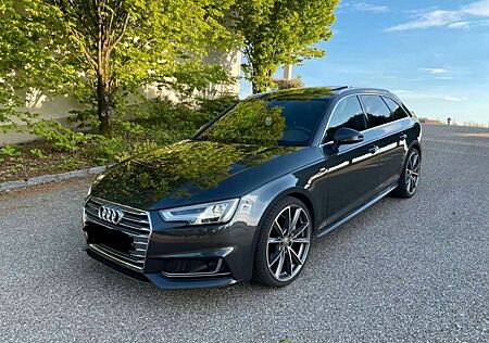 Audi A4 2.0 TFSI S tronic quattro Avant