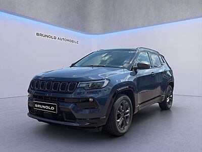 Jeep Compass Summit Mild-Hybrid FWD Digitales Cockpit