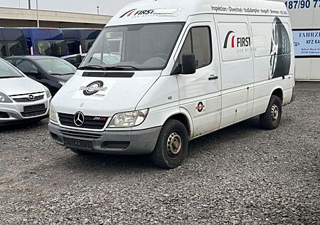 Mercedes-Benz Sprinter Kasten 211 CDI L2H2