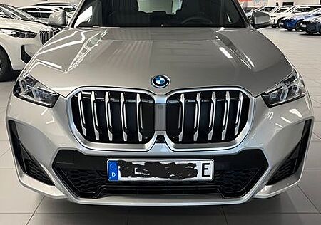 BMW X1 xDrive30e Steptronic -M Sport, AHK, HuD, 19"