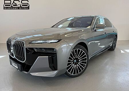 BMW 740 d xDrive M Sport FondEnt,Aut.Tür,Sky,B&W,Exe
