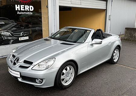 Mercedes-Benz SLK 200 Automatik-9700 Km-1 Hand-Neuwertig !!