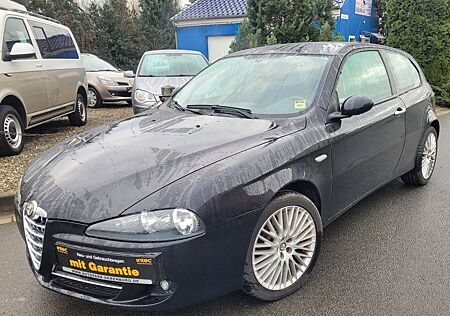 Alfa Romeo 147 Alfa 1.6 TS 16V Sportiva HU/AU-NEU!