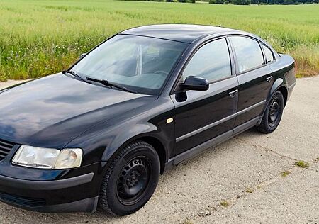 VW Passat Volkswagen 1.8 3b2 92KW/125PS 20V