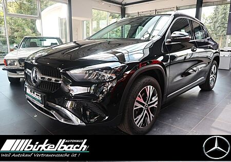 Mercedes-Benz GLA 200 Advanced 7G LED RFK LHZ Apple