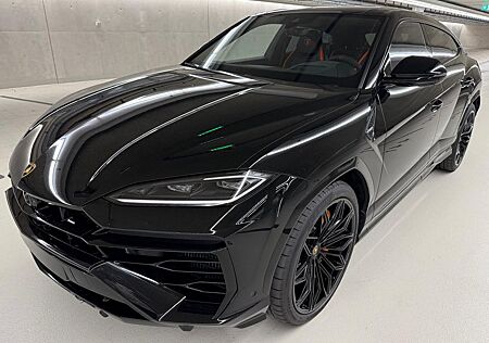 Lamborghini Urus PHEV SE/PANO/AHK/Rear-Seat/Massage/Carbon