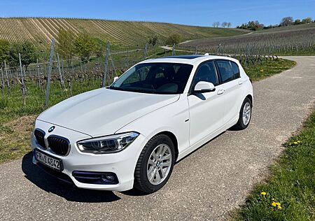 BMW 118i Sport Line Sport Line