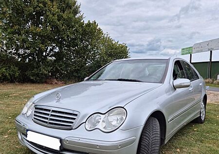 Mercedes-Benz 200 C-Klasse C CDI W203 Facelift Elegance
