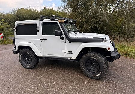 Jeep Wrangler Sahara 2.8 CRD Autom.