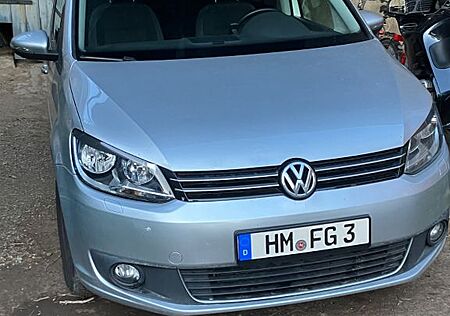 VW Touran Volkswagen 1.6 TDI BlueMotion