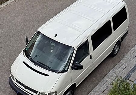 VW T4 Caravelle Volkswagen 2,5L TDI 102 PS