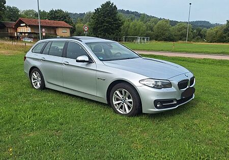 BMW 530d xDrive Touring A -