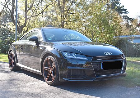 Audi TT Coupe 2.0 TFSI S tronic quattro -S Line