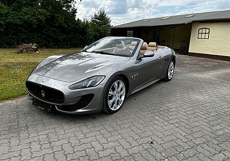Maserati GranCabrio S 4.7 V8 Automatik 1 Hand Scheckheft