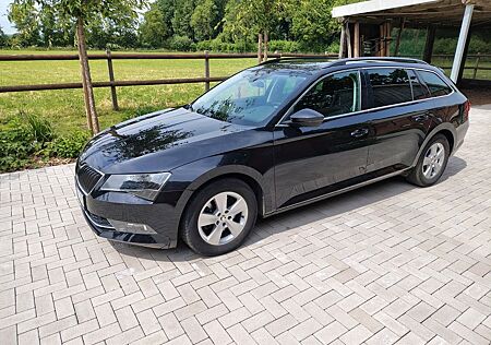 Skoda Superb 2.0 TDI DSG 110 kW Combi Ambition