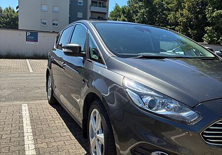 Ford S-Max 2,0 EcoBlue 110kW Titanium Titanium