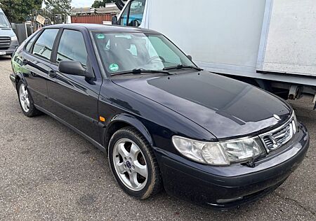 Saab 9-3 2.0i Fünftürer