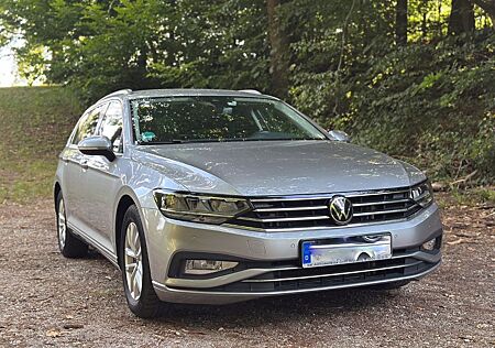VW Passat Variant Volkswagen 1.5 TSI OPF DSG Business Vari...