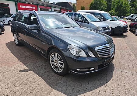 Mercedes-Benz E 220 CDI T BlueEFFICIENCY ELEGANCE