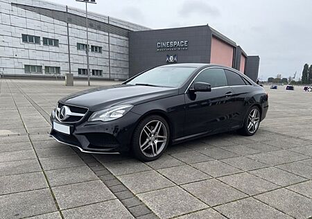 Mercedes-Benz E 200 Coupé *AMG Line* Scheckheft,Totwinkel